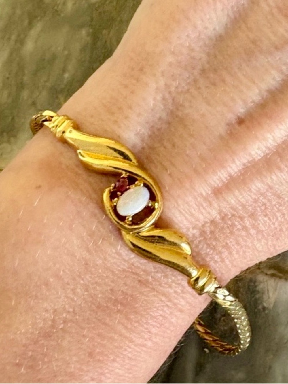 Authentic Opal Ruby 18K Gold plated Deco Women's Bracelet Gorgeous Condition